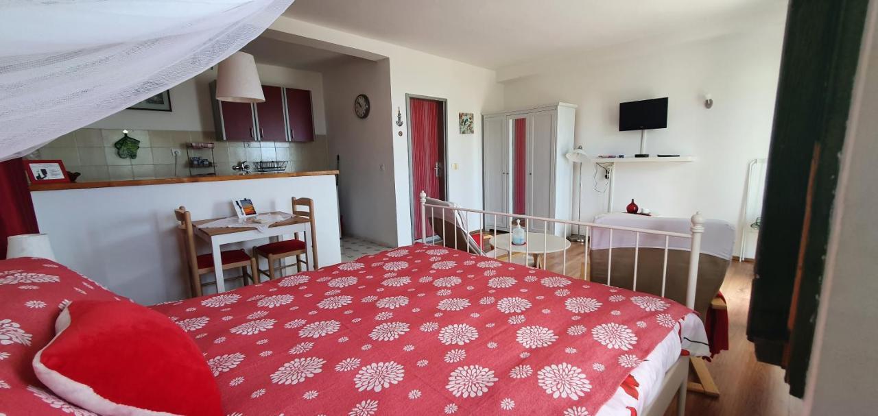Boutique Home Saltaragazza Petrovac na moru Exterior foto