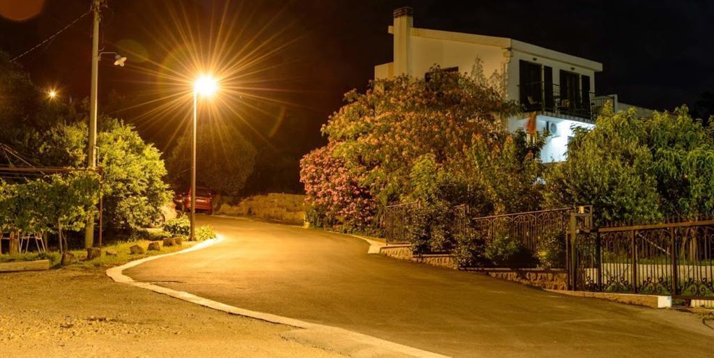 Boutique Home Saltaragazza Petrovac na moru Exterior foto